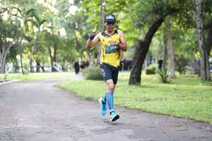 BIB: 264
                            <button type="button" onclick="openModal(5024627)" class="btn btn-primary btn-sm float-right btn-popup" data-toggle="modal" data-target=".modal-high-quality">
                        <i class="fas fa-shopping-cart"></i> Add to Cart
                    </button>
                                            <button type="button" onclick="isThisMe(5024627, true)" class="btn btn-success btn-sm float-right btn-popup btn-isme hidden" data-toggle="tooltip" data-placement="bottom" title="นี่คือรูปของคุณใช่ไหม คลิกที่นี่เพื่อเอาเข้าอัลบั้ม">
                        <i class="fas fa-plus"></i> Add to album
                    </button>
                    <button type="button" onclick="isThisMe(5024627, false)" class="btn btn-warning btn-sm float-right btn-popup btn-isnotme hidden">
                        <i class="fas fa-ban"></i> Remove from album
                    </button>