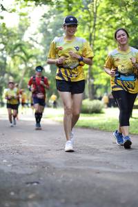 BIB: 0139, 0148
                            <button type="button" onclick="openModal(5040471)" class="btn btn-primary btn-sm float-right btn-popup" data-toggle="modal" data-target=".modal-high-quality">
                        <i class="fas fa-shopping-cart"></i> Add to Cart
                    </button>
                                            <button type="button" onclick="isThisMe(5040471, true)" class="btn btn-success btn-sm float-right btn-popup btn-isme hidden" data-toggle="tooltip" data-placement="bottom" title="นี่คือรูปของคุณใช่ไหม คลิกที่นี่เพื่อเอาเข้าอัลบั้ม">
                        <i class="fas fa-plus"></i> Add to album
                    </button>
                    <button type="button" onclick="isThisMe(5040471, false)" class="btn btn-warning btn-sm float-right btn-popup btn-isnotme hidden">
                        <i class="fas fa-ban"></i> Remove from album
                    </button>
