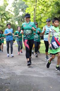 BIB: 
                            <button type="button" onclick="openModal(5033683)" class="btn btn-primary btn-sm float-right btn-popup" data-toggle="modal" data-target=".modal-high-quality">
                        <i class="fas fa-shopping-cart"></i> Add to Cart
                    </button>
                                            <button type="button" onclick="isThisMe(5033683, true)" class="btn btn-success btn-sm float-right btn-popup btn-isme hidden" data-toggle="tooltip" data-placement="bottom" title="นี่คือรูปของคุณใช่ไหม คลิกที่นี่เพื่อเอาเข้าอัลบั้ม">
                        <i class="fas fa-plus"></i> Add to album
                    </button>
                    <button type="button" onclick="isThisMe(5033683, false)" class="btn btn-warning btn-sm float-right btn-popup btn-isnotme hidden">
                        <i class="fas fa-ban"></i> Remove from album
                    </button>