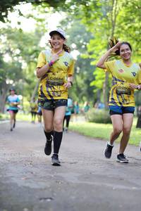BIB: 0684, 0906
                            <button type="button" onclick="openModal(5038012)" class="btn btn-primary btn-sm float-right btn-popup" data-toggle="modal" data-target=".modal-high-quality">
                        <i class="fas fa-shopping-cart"></i> Add to Cart
                    </button>
                                            <button type="button" onclick="isThisMe(5038012, true)" class="btn btn-success btn-sm float-right btn-popup btn-isme hidden" data-toggle="tooltip" data-placement="bottom" title="นี่คือรูปของคุณใช่ไหม คลิกที่นี่เพื่อเอาเข้าอัลบั้ม">
                        <i class="fas fa-plus"></i> Add to album
                    </button>
                    <button type="button" onclick="isThisMe(5038012, false)" class="btn btn-warning btn-sm float-right btn-popup btn-isnotme hidden">
                        <i class="fas fa-ban"></i> Remove from album
                    </button>