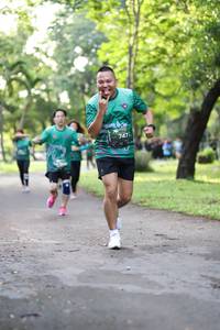 BIB: 7471
                            <button type="button" onclick="openModal(5033510)" class="btn btn-primary btn-sm float-right btn-popup" data-toggle="modal" data-target=".modal-high-quality">
                        <i class="fas fa-shopping-cart"></i> Add to Cart
                    </button>
                                            <button type="button" onclick="isThisMe(5033510, true)" class="btn btn-success btn-sm float-right btn-popup btn-isme hidden" data-toggle="tooltip" data-placement="bottom" title="นี่คือรูปของคุณใช่ไหม คลิกที่นี่เพื่อเอาเข้าอัลบั้ม">
                        <i class="fas fa-plus"></i> Add to album
                    </button>
                    <button type="button" onclick="isThisMe(5033510, false)" class="btn btn-warning btn-sm float-right btn-popup btn-isnotme hidden">
                        <i class="fas fa-ban"></i> Remove from album
                    </button>