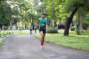 BIB: 645, 
                            <button type="button" onclick="openModal(5025101)" class="btn btn-primary btn-sm float-right btn-popup" data-toggle="modal" data-target=".modal-high-quality">
                        <i class="fas fa-shopping-cart"></i> Add to Cart
                    </button>
                                            <button type="button" onclick="isThisMe(5025101, true)" class="btn btn-success btn-sm float-right btn-popup btn-isme hidden" data-toggle="tooltip" data-placement="bottom" title="นี่คือรูปของคุณใช่ไหม คลิกที่นี่เพื่อเอาเข้าอัลบั้ม">
                        <i class="fas fa-plus"></i> Add to album
                    </button>
                    <button type="button" onclick="isThisMe(5025101, false)" class="btn btn-warning btn-sm float-right btn-popup btn-isnotme hidden">
                        <i class="fas fa-ban"></i> Remove from album
                    </button>