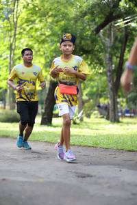 BIB: 1138
                            <button type="button" onclick="openModal(5038394)" class="btn btn-primary btn-sm float-right btn-popup" data-toggle="modal" data-target=".modal-high-quality">
                        <i class="fas fa-shopping-cart"></i> Add to Cart
                    </button>
                                            <button type="button" onclick="isThisMe(5038394, true)" class="btn btn-success btn-sm float-right btn-popup btn-isme hidden" data-toggle="tooltip" data-placement="bottom" title="นี่คือรูปของคุณใช่ไหม คลิกที่นี่เพื่อเอาเข้าอัลบั้ม">
                        <i class="fas fa-plus"></i> Add to album
                    </button>
                    <button type="button" onclick="isThisMe(5038394, false)" class="btn btn-warning btn-sm float-right btn-popup btn-isnotme hidden">
                        <i class="fas fa-ban"></i> Remove from album
                    </button>