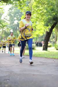 BIB: 0534
                            <button type="button" onclick="openModal(5039992)" class="btn btn-primary btn-sm float-right btn-popup" data-toggle="modal" data-target=".modal-high-quality">
                        <i class="fas fa-shopping-cart"></i> Add to Cart
                    </button>
                                            <button type="button" onclick="isThisMe(5039992, true)" class="btn btn-success btn-sm float-right btn-popup btn-isme hidden" data-toggle="tooltip" data-placement="bottom" title="นี่คือรูปของคุณใช่ไหม คลิกที่นี่เพื่อเอาเข้าอัลบั้ม">
                        <i class="fas fa-plus"></i> Add to album
                    </button>
                    <button type="button" onclick="isThisMe(5039992, false)" class="btn btn-warning btn-sm float-right btn-popup btn-isnotme hidden">
                        <i class="fas fa-ban"></i> Remove from album
                    </button>