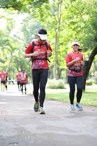 BIB: 0388, 0092
                            <button type="button" onclick="openModal(5049510)" class="btn btn-primary btn-sm float-right btn-popup" data-toggle="modal" data-target=".modal-high-quality">
                        <i class="fas fa-shopping-cart"></i> Add to Cart
                    </button>
                                            <button type="button" onclick="isThisMe(5049510, true)" class="btn btn-success btn-sm float-right btn-popup btn-isme hidden" data-toggle="tooltip" data-placement="bottom" title="นี่คือรูปของคุณใช่ไหม คลิกที่นี่เพื่อเอาเข้าอัลบั้ม">
                        <i class="fas fa-plus"></i> Add to album
                    </button>
                    <button type="button" onclick="isThisMe(5049510, false)" class="btn btn-warning btn-sm float-right btn-popup btn-isnotme hidden">
                        <i class="fas fa-ban"></i> Remove from album
                    </button>