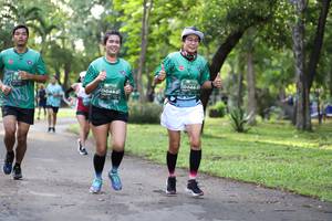 BIB: 0441, 0442
                            <button type="button" onclick="openModal(5032803)" class="btn btn-primary btn-sm float-right btn-popup" data-toggle="modal" data-target=".modal-high-quality">
                        <i class="fas fa-shopping-cart"></i> Add to Cart
                    </button>
                                            <button type="button" onclick="isThisMe(5032803, true)" class="btn btn-success btn-sm float-right btn-popup btn-isme hidden" data-toggle="tooltip" data-placement="bottom" title="นี่คือรูปของคุณใช่ไหม คลิกที่นี่เพื่อเอาเข้าอัลบั้ม">
                        <i class="fas fa-plus"></i> Add to album
                    </button>
                    <button type="button" onclick="isThisMe(5032803, false)" class="btn btn-warning btn-sm float-right btn-popup btn-isnotme hidden">
                        <i class="fas fa-ban"></i> Remove from album
                    </button>