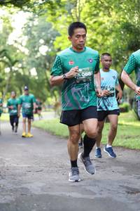 BIB: 088
                            <button type="button" onclick="openModal(5033368)" class="btn btn-primary btn-sm float-right btn-popup" data-toggle="modal" data-target=".modal-high-quality">
                        <i class="fas fa-shopping-cart"></i> Add to Cart
                    </button>
                                            <button type="button" onclick="isThisMe(5033368, true)" class="btn btn-success btn-sm float-right btn-popup btn-isme hidden" data-toggle="tooltip" data-placement="bottom" title="นี่คือรูปของคุณใช่ไหม คลิกที่นี่เพื่อเอาเข้าอัลบั้ม">
                        <i class="fas fa-plus"></i> Add to album
                    </button>
                    <button type="button" onclick="isThisMe(5033368, false)" class="btn btn-warning btn-sm float-right btn-popup btn-isnotme hidden">
                        <i class="fas fa-ban"></i> Remove from album
                    </button>