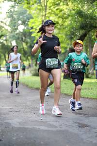 BIB: 588
                            <button type="button" onclick="openModal(5033463)" class="btn btn-primary btn-sm float-right btn-popup" data-toggle="modal" data-target=".modal-high-quality">
                        <i class="fas fa-shopping-cart"></i> Add to Cart
                    </button>
                                            <button type="button" onclick="isThisMe(5033463, true)" class="btn btn-success btn-sm float-right btn-popup btn-isme hidden" data-toggle="tooltip" data-placement="bottom" title="นี่คือรูปของคุณใช่ไหม คลิกที่นี่เพื่อเอาเข้าอัลบั้ม">
                        <i class="fas fa-plus"></i> Add to album
                    </button>
                    <button type="button" onclick="isThisMe(5033463, false)" class="btn btn-warning btn-sm float-right btn-popup btn-isnotme hidden">
                        <i class="fas fa-ban"></i> Remove from album
                    </button>