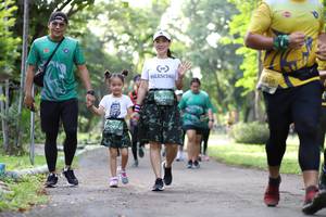 BIB: 035
                            <button type="button" onclick="openModal(5038462)" class="btn btn-primary btn-sm float-right btn-popup" data-toggle="modal" data-target=".modal-high-quality">
                        <i class="fas fa-shopping-cart"></i> Add to Cart
                    </button>
                                            <button type="button" onclick="isThisMe(5038462, true)" class="btn btn-success btn-sm float-right btn-popup btn-isme hidden" data-toggle="tooltip" data-placement="bottom" title="นี่คือรูปของคุณใช่ไหม คลิกที่นี่เพื่อเอาเข้าอัลบั้ม">
                        <i class="fas fa-plus"></i> Add to album
                    </button>
                    <button type="button" onclick="isThisMe(5038462, false)" class="btn btn-warning btn-sm float-right btn-popup btn-isnotme hidden">
                        <i class="fas fa-ban"></i> Remove from album
                    </button>