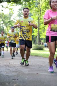BIB: 0940
                            <button type="button" onclick="openModal(5038402)" class="btn btn-primary btn-sm float-right btn-popup" data-toggle="modal" data-target=".modal-high-quality">
                        <i class="fas fa-shopping-cart"></i> Add to Cart
                    </button>
                                            <button type="button" onclick="isThisMe(5038402, true)" class="btn btn-success btn-sm float-right btn-popup btn-isme hidden" data-toggle="tooltip" data-placement="bottom" title="นี่คือรูปของคุณใช่ไหม คลิกที่นี่เพื่อเอาเข้าอัลบั้ม">
                        <i class="fas fa-plus"></i> Add to album
                    </button>
                    <button type="button" onclick="isThisMe(5038402, false)" class="btn btn-warning btn-sm float-right btn-popup btn-isnotme hidden">
                        <i class="fas fa-ban"></i> Remove from album
                    </button>