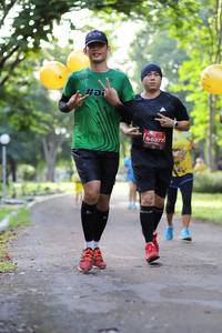 BIB: 0377
                            <button type="button" onclick="openModal(5039837)" class="btn btn-primary btn-sm float-right btn-popup" data-toggle="modal" data-target=".modal-high-quality">
                        <i class="fas fa-shopping-cart"></i> Add to Cart
                    </button>
                                            <button type="button" onclick="isThisMe(5039837, true)" class="btn btn-success btn-sm float-right btn-popup btn-isme hidden" data-toggle="tooltip" data-placement="bottom" title="นี่คือรูปของคุณใช่ไหม คลิกที่นี่เพื่อเอาเข้าอัลบั้ม">
                        <i class="fas fa-plus"></i> Add to album
                    </button>
                    <button type="button" onclick="isThisMe(5039837, false)" class="btn btn-warning btn-sm float-right btn-popup btn-isnotme hidden">
                        <i class="fas fa-ban"></i> Remove from album
                    </button>