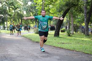 BIB: 467
                            <button type="button" onclick="openModal(5032699)" class="btn btn-primary btn-sm float-right btn-popup" data-toggle="modal" data-target=".modal-high-quality">
                        <i class="fas fa-shopping-cart"></i> Add to Cart
                    </button>
                                            <button type="button" onclick="isThisMe(5032699, true)" class="btn btn-success btn-sm float-right btn-popup btn-isme hidden" data-toggle="tooltip" data-placement="bottom" title="นี่คือรูปของคุณใช่ไหม คลิกที่นี่เพื่อเอาเข้าอัลบั้ม">
                        <i class="fas fa-plus"></i> Add to album
                    </button>
                    <button type="button" onclick="isThisMe(5032699, false)" class="btn btn-warning btn-sm float-right btn-popup btn-isnotme hidden">
                        <i class="fas fa-ban"></i> Remove from album
                    </button>