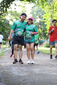 BIB: 477, 130
                            <button type="button" onclick="openModal(5035930)" class="btn btn-primary btn-sm float-right btn-popup" data-toggle="modal" data-target=".modal-high-quality">
                        <i class="fas fa-shopping-cart"></i> Add to Cart
                    </button>
                                            <button type="button" onclick="isThisMe(5035930, true)" class="btn btn-success btn-sm float-right btn-popup btn-isme hidden" data-toggle="tooltip" data-placement="bottom" title="นี่คือรูปของคุณใช่ไหม คลิกที่นี่เพื่อเอาเข้าอัลบั้ม">
                        <i class="fas fa-plus"></i> Add to album
                    </button>
                    <button type="button" onclick="isThisMe(5035930, false)" class="btn btn-warning btn-sm float-right btn-popup btn-isnotme hidden">
                        <i class="fas fa-ban"></i> Remove from album
                    </button>