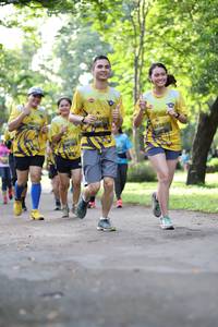 BIB: 0814
                            <button type="button" onclick="openModal(5038423)" class="btn btn-primary btn-sm float-right btn-popup" data-toggle="modal" data-target=".modal-high-quality">
                        <i class="fas fa-shopping-cart"></i> Add to Cart
                    </button>
                                            <button type="button" onclick="isThisMe(5038423, true)" class="btn btn-success btn-sm float-right btn-popup btn-isme hidden" data-toggle="tooltip" data-placement="bottom" title="นี่คือรูปของคุณใช่ไหม คลิกที่นี่เพื่อเอาเข้าอัลบั้ม">
                        <i class="fas fa-plus"></i> Add to album
                    </button>
                    <button type="button" onclick="isThisMe(5038423, false)" class="btn btn-warning btn-sm float-right btn-popup btn-isnotme hidden">
                        <i class="fas fa-ban"></i> Remove from album
                    </button>
