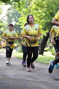BIB: 067
                            <button type="button" onclick="openModal(5040230)" class="btn btn-primary btn-sm float-right btn-popup" data-toggle="modal" data-target=".modal-high-quality">
                        <i class="fas fa-shopping-cart"></i> Add to Cart
                    </button>
                                            <button type="button" onclick="isThisMe(5040230, true)" class="btn btn-success btn-sm float-right btn-popup btn-isme hidden" data-toggle="tooltip" data-placement="bottom" title="นี่คือรูปของคุณใช่ไหม คลิกที่นี่เพื่อเอาเข้าอัลบั้ม">
                        <i class="fas fa-plus"></i> Add to album
                    </button>
                    <button type="button" onclick="isThisMe(5040230, false)" class="btn btn-warning btn-sm float-right btn-popup btn-isnotme hidden">
                        <i class="fas fa-ban"></i> Remove from album
                    </button>