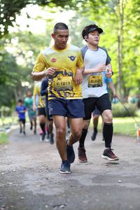 BIB: 1213, 1128
                            <button type="button" onclick="openModal(5035553)" class="btn btn-primary btn-sm float-right btn-popup" data-toggle="modal" data-target=".modal-high-quality">
                        <i class="fas fa-shopping-cart"></i> Add to Cart
                    </button>
                                            <button type="button" onclick="isThisMe(5035553, true)" class="btn btn-success btn-sm float-right btn-popup btn-isme hidden" data-toggle="tooltip" data-placement="bottom" title="นี่คือรูปของคุณใช่ไหม คลิกที่นี่เพื่อเอาเข้าอัลบั้ม">
                        <i class="fas fa-plus"></i> Add to album
                    </button>
                    <button type="button" onclick="isThisMe(5035553, false)" class="btn btn-warning btn-sm float-right btn-popup btn-isnotme hidden">
                        <i class="fas fa-ban"></i> Remove from album
                    </button>