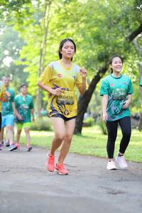 BIB: 341, 0478
                            <button type="button" onclick="openModal(5037441)" class="btn btn-primary btn-sm float-right btn-popup" data-toggle="modal" data-target=".modal-high-quality">
                        <i class="fas fa-shopping-cart"></i> Add to Cart
                    </button>
                                            <button type="button" onclick="isThisMe(5037441, true)" class="btn btn-success btn-sm float-right btn-popup btn-isme hidden" data-toggle="tooltip" data-placement="bottom" title="นี่คือรูปของคุณใช่ไหม คลิกที่นี่เพื่อเอาเข้าอัลบั้ม">
                        <i class="fas fa-plus"></i> Add to album
                    </button>
                    <button type="button" onclick="isThisMe(5037441, false)" class="btn btn-warning btn-sm float-right btn-popup btn-isnotme hidden">
                        <i class="fas fa-ban"></i> Remove from album
                    </button>