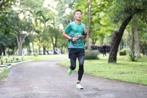 BIB: 468
                            <button type="button" onclick="openModal(5024765)" class="btn btn-primary btn-sm float-right btn-popup" data-toggle="modal" data-target=".modal-high-quality">
                        <i class="fas fa-shopping-cart"></i> Add to Cart
                    </button>
                                            <button type="button" onclick="isThisMe(5024765, true)" class="btn btn-success btn-sm float-right btn-popup btn-isme hidden" data-toggle="tooltip" data-placement="bottom" title="นี่คือรูปของคุณใช่ไหม คลิกที่นี่เพื่อเอาเข้าอัลบั้ม">
                        <i class="fas fa-plus"></i> Add to album
                    </button>
                    <button type="button" onclick="isThisMe(5024765, false)" class="btn btn-warning btn-sm float-right btn-popup btn-isnotme hidden">
                        <i class="fas fa-ban"></i> Remove from album
                    </button>