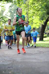 BIB: 0398
                            <button type="button" onclick="openModal(5038294)" class="btn btn-primary btn-sm float-right btn-popup" data-toggle="modal" data-target=".modal-high-quality">
                        <i class="fas fa-shopping-cart"></i> Add to Cart
                    </button>
                                            <button type="button" onclick="isThisMe(5038294, true)" class="btn btn-success btn-sm float-right btn-popup btn-isme hidden" data-toggle="tooltip" data-placement="bottom" title="นี่คือรูปของคุณใช่ไหม คลิกที่นี่เพื่อเอาเข้าอัลบั้ม">
                        <i class="fas fa-plus"></i> Add to album
                    </button>
                    <button type="button" onclick="isThisMe(5038294, false)" class="btn btn-warning btn-sm float-right btn-popup btn-isnotme hidden">
                        <i class="fas fa-ban"></i> Remove from album
                    </button>