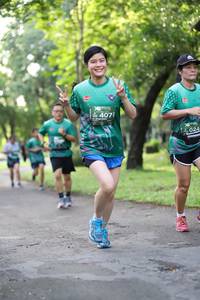 BIB: 407, 024
                            <button type="button" onclick="openModal(5032971)" class="btn btn-primary btn-sm float-right btn-popup" data-toggle="modal" data-target=".modal-high-quality">
                        <i class="fas fa-shopping-cart"></i> Add to Cart
                    </button>
                                            <button type="button" onclick="isThisMe(5032971, true)" class="btn btn-success btn-sm float-right btn-popup btn-isme hidden" data-toggle="tooltip" data-placement="bottom" title="นี่คือรูปของคุณใช่ไหม คลิกที่นี่เพื่อเอาเข้าอัลบั้ม">
                        <i class="fas fa-plus"></i> Add to album
                    </button>
                    <button type="button" onclick="isThisMe(5032971, false)" class="btn btn-warning btn-sm float-right btn-popup btn-isnotme hidden">
                        <i class="fas fa-ban"></i> Remove from album
                    </button>