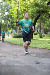 BIB: 427
                            <button type="button" onclick="openModal(5033102)" class="btn btn-primary btn-sm float-right btn-popup" data-toggle="modal" data-target=".modal-high-quality">
                        <i class="fas fa-shopping-cart"></i> Add to Cart
                    </button>
                                            <button type="button" onclick="isThisMe(5033102, true)" class="btn btn-success btn-sm float-right btn-popup btn-isme hidden" data-toggle="tooltip" data-placement="bottom" title="นี่คือรูปของคุณใช่ไหม คลิกที่นี่เพื่อเอาเข้าอัลบั้ม">
                        <i class="fas fa-plus"></i> Add to album
                    </button>
                    <button type="button" onclick="isThisMe(5033102, false)" class="btn btn-warning btn-sm float-right btn-popup btn-isnotme hidden">
                        <i class="fas fa-ban"></i> Remove from album
                    </button>