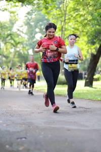 BIB: 0217, 0285
                            <button type="button" onclick="openModal(5039914)" class="btn btn-primary btn-sm float-right btn-popup" data-toggle="modal" data-target=".modal-high-quality">
                        <i class="fas fa-shopping-cart"></i> Add to Cart
                    </button>
                                            <button type="button" onclick="isThisMe(5039914, true)" class="btn btn-success btn-sm float-right btn-popup btn-isme hidden" data-toggle="tooltip" data-placement="bottom" title="นี่คือรูปของคุณใช่ไหม คลิกที่นี่เพื่อเอาเข้าอัลบั้ม">
                        <i class="fas fa-plus"></i> Add to album
                    </button>
                    <button type="button" onclick="isThisMe(5039914, false)" class="btn btn-warning btn-sm float-right btn-popup btn-isnotme hidden">
                        <i class="fas fa-ban"></i> Remove from album
                    </button>
