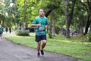 BIB: 417
                            <button type="button" onclick="openModal(5032624)" class="btn btn-primary btn-sm float-right btn-popup" data-toggle="modal" data-target=".modal-high-quality">
                        <i class="fas fa-shopping-cart"></i> Add to Cart
                    </button>
                                            <button type="button" onclick="isThisMe(5032624, true)" class="btn btn-success btn-sm float-right btn-popup btn-isme hidden" data-toggle="tooltip" data-placement="bottom" title="นี่คือรูปของคุณใช่ไหม คลิกที่นี่เพื่อเอาเข้าอัลบั้ม">
                        <i class="fas fa-plus"></i> Add to album
                    </button>
                    <button type="button" onclick="isThisMe(5032624, false)" class="btn btn-warning btn-sm float-right btn-popup btn-isnotme hidden">
                        <i class="fas fa-ban"></i> Remove from album
                    </button>