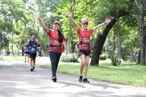 BIB: 0194
                            <button type="button" onclick="openModal(5083722)" class="btn btn-primary btn-sm float-right btn-popup" data-toggle="modal" data-target=".modal-high-quality">
                        <i class="fas fa-shopping-cart"></i> Add to Cart
                    </button>
                                            <button type="button" onclick="isThisMe(5083722, true)" class="btn btn-success btn-sm float-right btn-popup btn-isme hidden" data-toggle="tooltip" data-placement="bottom" title="นี่คือรูปของคุณใช่ไหม คลิกที่นี่เพื่อเอาเข้าอัลบั้ม">
                        <i class="fas fa-plus"></i> Add to album
                    </button>
                    <button type="button" onclick="isThisMe(5083722, false)" class="btn btn-warning btn-sm float-right btn-popup btn-isnotme hidden">
                        <i class="fas fa-ban"></i> Remove from album
                    </button>