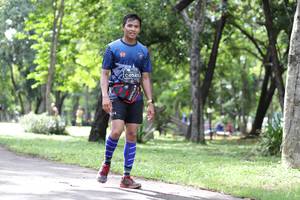 BIB: 521
                            <button type="button" onclick="openModal(5083555)" class="btn btn-primary btn-sm float-right btn-popup" data-toggle="modal" data-target=".modal-high-quality">
                        <i class="fas fa-shopping-cart"></i> Add to Cart
                    </button>
                                            <button type="button" onclick="isThisMe(5083555, true)" class="btn btn-success btn-sm float-right btn-popup btn-isme hidden" data-toggle="tooltip" data-placement="bottom" title="นี่คือรูปของคุณใช่ไหม คลิกที่นี่เพื่อเอาเข้าอัลบั้ม">
                        <i class="fas fa-plus"></i> Add to album
                    </button>
                    <button type="button" onclick="isThisMe(5083555, false)" class="btn btn-warning btn-sm float-right btn-popup btn-isnotme hidden">
                        <i class="fas fa-ban"></i> Remove from album
                    </button>