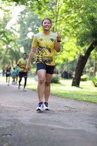 BIB: 0962
                            <button type="button" onclick="openModal(5039233)" class="btn btn-primary btn-sm float-right btn-popup" data-toggle="modal" data-target=".modal-high-quality">
                        <i class="fas fa-shopping-cart"></i> Add to Cart
                    </button>
                                            <button type="button" onclick="isThisMe(5039233, true)" class="btn btn-success btn-sm float-right btn-popup btn-isme hidden" data-toggle="tooltip" data-placement="bottom" title="นี่คือรูปของคุณใช่ไหม คลิกที่นี่เพื่อเอาเข้าอัลบั้ม">
                        <i class="fas fa-plus"></i> Add to album
                    </button>
                    <button type="button" onclick="isThisMe(5039233, false)" class="btn btn-warning btn-sm float-right btn-popup btn-isnotme hidden">
                        <i class="fas fa-ban"></i> Remove from album
                    </button>