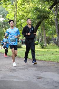 BIB: 
                            <button type="button" onclick="openModal(5033295)" class="btn btn-primary btn-sm float-right btn-popup" data-toggle="modal" data-target=".modal-high-quality">
                        <i class="fas fa-shopping-cart"></i> Add to Cart
                    </button>
                                            <button type="button" onclick="isThisMe(5033295, true)" class="btn btn-success btn-sm float-right btn-popup btn-isme hidden" data-toggle="tooltip" data-placement="bottom" title="นี่คือรูปของคุณใช่ไหม คลิกที่นี่เพื่อเอาเข้าอัลบั้ม">
                        <i class="fas fa-plus"></i> Add to album
                    </button>
                    <button type="button" onclick="isThisMe(5033295, false)" class="btn btn-warning btn-sm float-right btn-popup btn-isnotme hidden">
                        <i class="fas fa-ban"></i> Remove from album
                    </button>