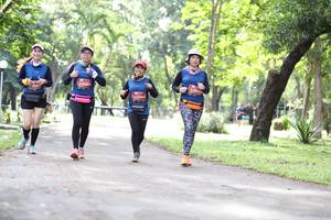 BIB: 
                            <button type="button" onclick="openModal(5051061)" class="btn btn-primary btn-sm float-right btn-popup" data-toggle="modal" data-target=".modal-high-quality">
                        <i class="fas fa-shopping-cart"></i> Add to Cart
                    </button>
                                            <button type="button" onclick="isThisMe(5051061, true)" class="btn btn-success btn-sm float-right btn-popup btn-isme hidden" data-toggle="tooltip" data-placement="bottom" title="นี่คือรูปของคุณใช่ไหม คลิกที่นี่เพื่อเอาเข้าอัลบั้ม">
                        <i class="fas fa-plus"></i> Add to album
                    </button>
                    <button type="button" onclick="isThisMe(5051061, false)" class="btn btn-warning btn-sm float-right btn-popup btn-isnotme hidden">
                        <i class="fas fa-ban"></i> Remove from album
                    </button>