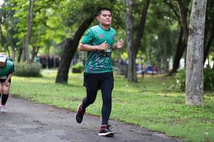 BIB: 
                            <button type="button" onclick="openModal(5032419)" class="btn btn-primary btn-sm float-right btn-popup" data-toggle="modal" data-target=".modal-high-quality">
                        <i class="fas fa-shopping-cart"></i> Add to Cart
                    </button>
                                            <button type="button" onclick="isThisMe(5032419, true)" class="btn btn-success btn-sm float-right btn-popup btn-isme hidden" data-toggle="tooltip" data-placement="bottom" title="นี่คือรูปของคุณใช่ไหม คลิกที่นี่เพื่อเอาเข้าอัลบั้ม">
                        <i class="fas fa-plus"></i> Add to album
                    </button>
                    <button type="button" onclick="isThisMe(5032419, false)" class="btn btn-warning btn-sm float-right btn-popup btn-isnotme hidden">
                        <i class="fas fa-ban"></i> Remove from album
                    </button>