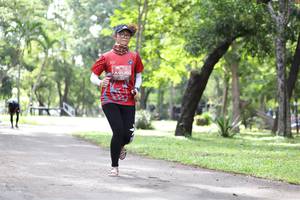 BIB: 0130
                            <button type="button" onclick="openModal(5066267)" class="btn btn-primary btn-sm float-right btn-popup" data-toggle="modal" data-target=".modal-high-quality">
                        <i class="fas fa-shopping-cart"></i> Add to Cart
                    </button>
                                            <button type="button" onclick="isThisMe(5066267, true)" class="btn btn-success btn-sm float-right btn-popup btn-isme hidden" data-toggle="tooltip" data-placement="bottom" title="นี่คือรูปของคุณใช่ไหม คลิกที่นี่เพื่อเอาเข้าอัลบั้ม">
                        <i class="fas fa-plus"></i> Add to album
                    </button>
                    <button type="button" onclick="isThisMe(5066267, false)" class="btn btn-warning btn-sm float-right btn-popup btn-isnotme hidden">
                        <i class="fas fa-ban"></i> Remove from album
                    </button>