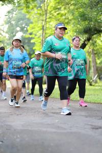 BIB: 097, 
                            <button type="button" onclick="openModal(5036555)" class="btn btn-primary btn-sm float-right btn-popup" data-toggle="modal" data-target=".modal-high-quality">
                        <i class="fas fa-shopping-cart"></i> Add to Cart
                    </button>
                                            <button type="button" onclick="isThisMe(5036555, true)" class="btn btn-success btn-sm float-right btn-popup btn-isme hidden" data-toggle="tooltip" data-placement="bottom" title="นี่คือรูปของคุณใช่ไหม คลิกที่นี่เพื่อเอาเข้าอัลบั้ม">
                        <i class="fas fa-plus"></i> Add to album
                    </button>
                    <button type="button" onclick="isThisMe(5036555, false)" class="btn btn-warning btn-sm float-right btn-popup btn-isnotme hidden">
                        <i class="fas fa-ban"></i> Remove from album
                    </button>