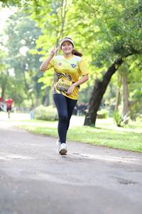 BIB: 0749
                            <button type="button" onclick="openModal(5041240)" class="btn btn-primary btn-sm float-right btn-popup" data-toggle="modal" data-target=".modal-high-quality">
                        <i class="fas fa-shopping-cart"></i> Add to Cart
                    </button>
                                            <button type="button" onclick="isThisMe(5041240, true)" class="btn btn-success btn-sm float-right btn-popup btn-isme hidden" data-toggle="tooltip" data-placement="bottom" title="นี่คือรูปของคุณใช่ไหม คลิกที่นี่เพื่อเอาเข้าอัลบั้ม">
                        <i class="fas fa-plus"></i> Add to album
                    </button>
                    <button type="button" onclick="isThisMe(5041240, false)" class="btn btn-warning btn-sm float-right btn-popup btn-isnotme hidden">
                        <i class="fas fa-ban"></i> Remove from album
                    </button>