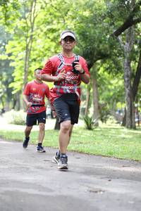 BIB: 077
                            <button type="button" onclick="openModal(5050198)" class="btn btn-primary btn-sm float-right btn-popup" data-toggle="modal" data-target=".modal-high-quality">
                        <i class="fas fa-shopping-cart"></i> Add to Cart
                    </button>
                                            <button type="button" onclick="isThisMe(5050198, true)" class="btn btn-success btn-sm float-right btn-popup btn-isme hidden" data-toggle="tooltip" data-placement="bottom" title="นี่คือรูปของคุณใช่ไหม คลิกที่นี่เพื่อเอาเข้าอัลบั้ม">
                        <i class="fas fa-plus"></i> Add to album
                    </button>
                    <button type="button" onclick="isThisMe(5050198, false)" class="btn btn-warning btn-sm float-right btn-popup btn-isnotme hidden">
                        <i class="fas fa-ban"></i> Remove from album
                    </button>