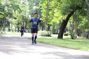 BIB: 
                            <button type="button" onclick="openModal(5083633)" class="btn btn-primary btn-sm float-right btn-popup" data-toggle="modal" data-target=".modal-high-quality">
                        <i class="fas fa-shopping-cart"></i> Add to Cart
                    </button>
                                            <button type="button" onclick="isThisMe(5083633, true)" class="btn btn-success btn-sm float-right btn-popup btn-isme hidden" data-toggle="tooltip" data-placement="bottom" title="นี่คือรูปของคุณใช่ไหม คลิกที่นี่เพื่อเอาเข้าอัลบั้ม">
                        <i class="fas fa-plus"></i> Add to album
                    </button>
                    <button type="button" onclick="isThisMe(5083633, false)" class="btn btn-warning btn-sm float-right btn-popup btn-isnotme hidden">
                        <i class="fas fa-ban"></i> Remove from album
                    </button>