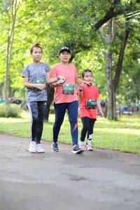 BIB: 1021, 757
                            <button type="button" onclick="openModal(5037637)" class="btn btn-primary btn-sm float-right btn-popup" data-toggle="modal" data-target=".modal-high-quality">
                        <i class="fas fa-shopping-cart"></i> Add to Cart
                    </button>
                                            <button type="button" onclick="isThisMe(5037637, true)" class="btn btn-success btn-sm float-right btn-popup btn-isme hidden" data-toggle="tooltip" data-placement="bottom" title="นี่คือรูปของคุณใช่ไหม คลิกที่นี่เพื่อเอาเข้าอัลบั้ม">
                        <i class="fas fa-plus"></i> Add to album
                    </button>
                    <button type="button" onclick="isThisMe(5037637, false)" class="btn btn-warning btn-sm float-right btn-popup btn-isnotme hidden">
                        <i class="fas fa-ban"></i> Remove from album
                    </button>