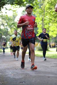 BIB: 0247
                            <button type="button" onclick="openModal(5039366)" class="btn btn-primary btn-sm float-right btn-popup" data-toggle="modal" data-target=".modal-high-quality">
                        <i class="fas fa-shopping-cart"></i> Add to Cart
                    </button>
                                            <button type="button" onclick="isThisMe(5039366, true)" class="btn btn-success btn-sm float-right btn-popup btn-isme hidden" data-toggle="tooltip" data-placement="bottom" title="นี่คือรูปของคุณใช่ไหม คลิกที่นี่เพื่อเอาเข้าอัลบั้ม">
                        <i class="fas fa-plus"></i> Add to album
                    </button>
                    <button type="button" onclick="isThisMe(5039366, false)" class="btn btn-warning btn-sm float-right btn-popup btn-isnotme hidden">
                        <i class="fas fa-ban"></i> Remove from album
                    </button>
