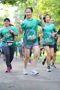 BIB: 288, 530, 529
                            <button type="button" onclick="openModal(5037237)" class="btn btn-primary btn-sm float-right btn-popup" data-toggle="modal" data-target=".modal-high-quality">
                        <i class="fas fa-shopping-cart"></i> Add to Cart
                    </button>
                                            <button type="button" onclick="isThisMe(5037237, true)" class="btn btn-success btn-sm float-right btn-popup btn-isme hidden" data-toggle="tooltip" data-placement="bottom" title="นี่คือรูปของคุณใช่ไหม คลิกที่นี่เพื่อเอาเข้าอัลบั้ม">
                        <i class="fas fa-plus"></i> Add to album
                    </button>
                    <button type="button" onclick="isThisMe(5037237, false)" class="btn btn-warning btn-sm float-right btn-popup btn-isnotme hidden">
                        <i class="fas fa-ban"></i> Remove from album
                    </button>