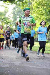 BIB: 0414
                            <button type="button" onclick="openModal(5036972)" class="btn btn-primary btn-sm float-right btn-popup" data-toggle="modal" data-target=".modal-high-quality">
                        <i class="fas fa-shopping-cart"></i> Add to Cart
                    </button>
                                            <button type="button" onclick="isThisMe(5036972, true)" class="btn btn-success btn-sm float-right btn-popup btn-isme hidden" data-toggle="tooltip" data-placement="bottom" title="นี่คือรูปของคุณใช่ไหม คลิกที่นี่เพื่อเอาเข้าอัลบั้ม">
                        <i class="fas fa-plus"></i> Add to album
                    </button>
                    <button type="button" onclick="isThisMe(5036972, false)" class="btn btn-warning btn-sm float-right btn-popup btn-isnotme hidden">
                        <i class="fas fa-ban"></i> Remove from album
                    </button>