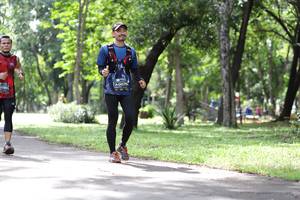 BIB: 0075
                            <button type="button" onclick="openModal(5084038)" class="btn btn-primary btn-sm float-right btn-popup" data-toggle="modal" data-target=".modal-high-quality">
                        <i class="fas fa-shopping-cart"></i> Add to Cart
                    </button>
                                            <button type="button" onclick="isThisMe(5084038, true)" class="btn btn-success btn-sm float-right btn-popup btn-isme hidden" data-toggle="tooltip" data-placement="bottom" title="นี่คือรูปของคุณใช่ไหม คลิกที่นี่เพื่อเอาเข้าอัลบั้ม">
                        <i class="fas fa-plus"></i> Add to album
                    </button>
                    <button type="button" onclick="isThisMe(5084038, false)" class="btn btn-warning btn-sm float-right btn-popup btn-isnotme hidden">
                        <i class="fas fa-ban"></i> Remove from album
                    </button>