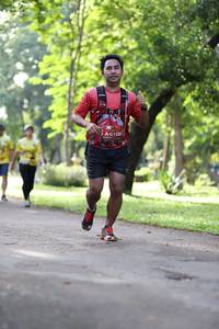 BIB: 0105
                            <button type="button" onclick="openModal(5040693)" class="btn btn-primary btn-sm float-right btn-popup" data-toggle="modal" data-target=".modal-high-quality">
                        <i class="fas fa-shopping-cart"></i> Add to Cart
                    </button>
                                            <button type="button" onclick="isThisMe(5040693, true)" class="btn btn-success btn-sm float-right btn-popup btn-isme hidden" data-toggle="tooltip" data-placement="bottom" title="นี่คือรูปของคุณใช่ไหม คลิกที่นี่เพื่อเอาเข้าอัลบั้ม">
                        <i class="fas fa-plus"></i> Add to album
                    </button>
                    <button type="button" onclick="isThisMe(5040693, false)" class="btn btn-warning btn-sm float-right btn-popup btn-isnotme hidden">
                        <i class="fas fa-ban"></i> Remove from album
                    </button>