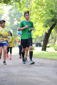 BIB: 0972
                            <button type="button" onclick="openModal(5040414)" class="btn btn-primary btn-sm float-right btn-popup" data-toggle="modal" data-target=".modal-high-quality">
                        <i class="fas fa-shopping-cart"></i> Add to Cart
                    </button>
                                            <button type="button" onclick="isThisMe(5040414, true)" class="btn btn-success btn-sm float-right btn-popup btn-isme hidden" data-toggle="tooltip" data-placement="bottom" title="นี่คือรูปของคุณใช่ไหม คลิกที่นี่เพื่อเอาเข้าอัลบั้ม">
                        <i class="fas fa-plus"></i> Add to album
                    </button>
                    <button type="button" onclick="isThisMe(5040414, false)" class="btn btn-warning btn-sm float-right btn-popup btn-isnotme hidden">
                        <i class="fas fa-ban"></i> Remove from album
                    </button>