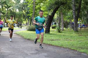 BIB: 552
                            <button type="button" onclick="openModal(5032250)" class="btn btn-primary btn-sm float-right btn-popup" data-toggle="modal" data-target=".modal-high-quality">
                        <i class="fas fa-shopping-cart"></i> Add to Cart
                    </button>
                                            <button type="button" onclick="isThisMe(5032250, true)" class="btn btn-success btn-sm float-right btn-popup btn-isme hidden" data-toggle="tooltip" data-placement="bottom" title="นี่คือรูปของคุณใช่ไหม คลิกที่นี่เพื่อเอาเข้าอัลบั้ม">
                        <i class="fas fa-plus"></i> Add to album
                    </button>
                    <button type="button" onclick="isThisMe(5032250, false)" class="btn btn-warning btn-sm float-right btn-popup btn-isnotme hidden">
                        <i class="fas fa-ban"></i> Remove from album
                    </button>