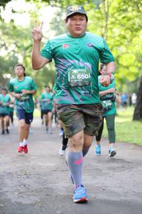 BIB: 650
                            <button type="button" onclick="openModal(5035102)" class="btn btn-primary btn-sm float-right btn-popup" data-toggle="modal" data-target=".modal-high-quality">
                        <i class="fas fa-shopping-cart"></i> Add to Cart
                    </button>
                                            <button type="button" onclick="isThisMe(5035102, true)" class="btn btn-success btn-sm float-right btn-popup btn-isme hidden" data-toggle="tooltip" data-placement="bottom" title="นี่คือรูปของคุณใช่ไหม คลิกที่นี่เพื่อเอาเข้าอัลบั้ม">
                        <i class="fas fa-plus"></i> Add to album
                    </button>
                    <button type="button" onclick="isThisMe(5035102, false)" class="btn btn-warning btn-sm float-right btn-popup btn-isnotme hidden">
                        <i class="fas fa-ban"></i> Remove from album
                    </button>