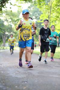 BIB: 0359, 651
                            <button type="button" onclick="openModal(5037617)" class="btn btn-primary btn-sm float-right btn-popup" data-toggle="modal" data-target=".modal-high-quality">
                        <i class="fas fa-shopping-cart"></i> Add to Cart
                    </button>
                                            <button type="button" onclick="isThisMe(5037617, true)" class="btn btn-success btn-sm float-right btn-popup btn-isme hidden" data-toggle="tooltip" data-placement="bottom" title="นี่คือรูปของคุณใช่ไหม คลิกที่นี่เพื่อเอาเข้าอัลบั้ม">
                        <i class="fas fa-plus"></i> Add to album
                    </button>
                    <button type="button" onclick="isThisMe(5037617, false)" class="btn btn-warning btn-sm float-right btn-popup btn-isnotme hidden">
                        <i class="fas fa-ban"></i> Remove from album
                    </button>