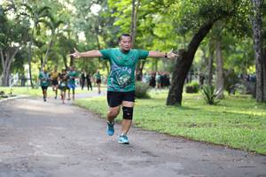 BIB: 4672
                            <button type="button" onclick="openModal(5032696)" class="btn btn-primary btn-sm float-right btn-popup" data-toggle="modal" data-target=".modal-high-quality">
                        <i class="fas fa-shopping-cart"></i> Add to Cart
                    </button>
                                            <button type="button" onclick="isThisMe(5032696, true)" class="btn btn-success btn-sm float-right btn-popup btn-isme hidden" data-toggle="tooltip" data-placement="bottom" title="นี่คือรูปของคุณใช่ไหม คลิกที่นี่เพื่อเอาเข้าอัลบั้ม">
                        <i class="fas fa-plus"></i> Add to album
                    </button>
                    <button type="button" onclick="isThisMe(5032696, false)" class="btn btn-warning btn-sm float-right btn-popup btn-isnotme hidden">
                        <i class="fas fa-ban"></i> Remove from album
                    </button>