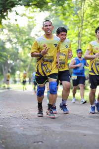 BIB: 0468, 0334
                            <button type="button" onclick="openModal(5039449)" class="btn btn-primary btn-sm float-right btn-popup" data-toggle="modal" data-target=".modal-high-quality">
                        <i class="fas fa-shopping-cart"></i> Add to Cart
                    </button>
                                            <button type="button" onclick="isThisMe(5039449, true)" class="btn btn-success btn-sm float-right btn-popup btn-isme hidden" data-toggle="tooltip" data-placement="bottom" title="นี่คือรูปของคุณใช่ไหม คลิกที่นี่เพื่อเอาเข้าอัลบั้ม">
                        <i class="fas fa-plus"></i> Add to album
                    </button>
                    <button type="button" onclick="isThisMe(5039449, false)" class="btn btn-warning btn-sm float-right btn-popup btn-isnotme hidden">
                        <i class="fas fa-ban"></i> Remove from album
                    </button>